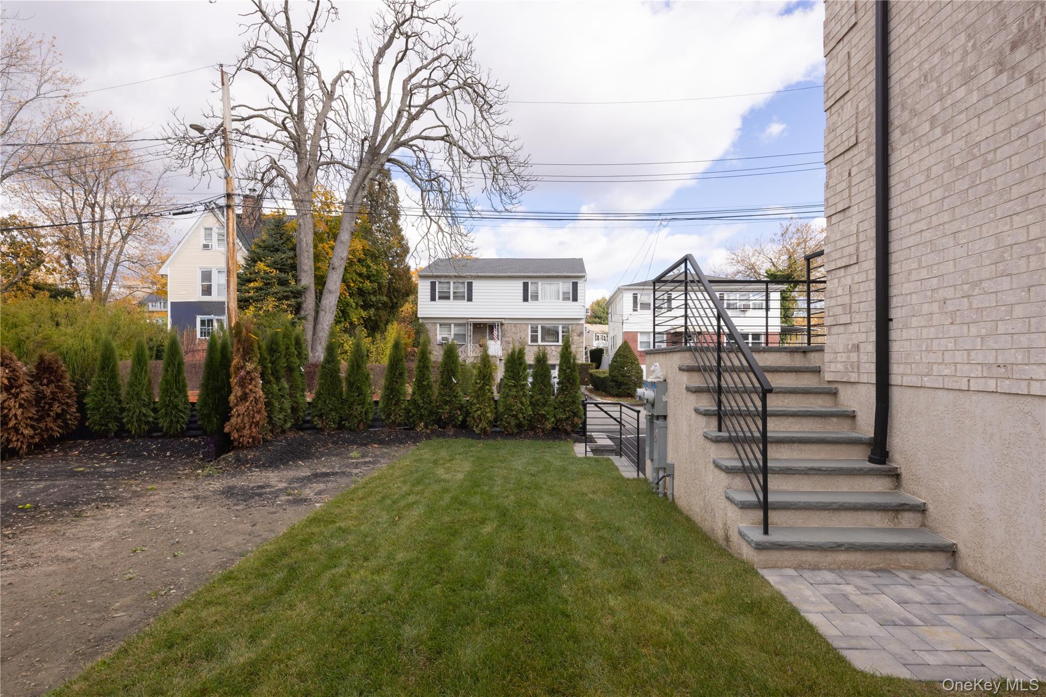 #9 photo, 1 Victoria Lane, Yonkers , NY 10701