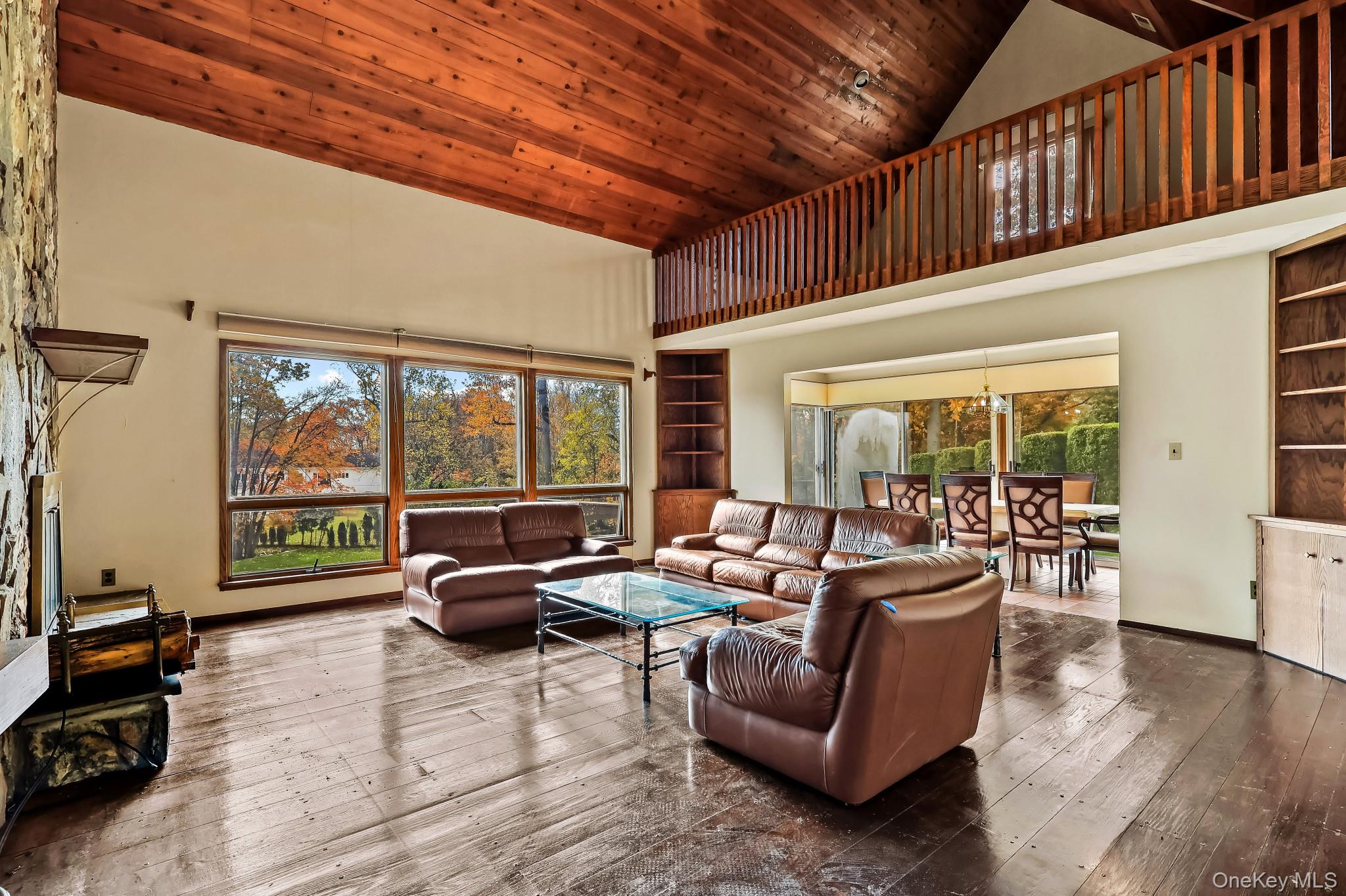 #19 photo, 37 Century Trail, Harrison , NY 10528