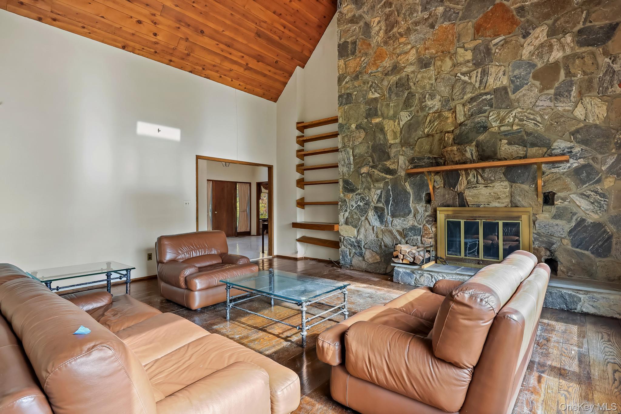 #20 photo, 37 Century Trail, Harrison , NY 10528