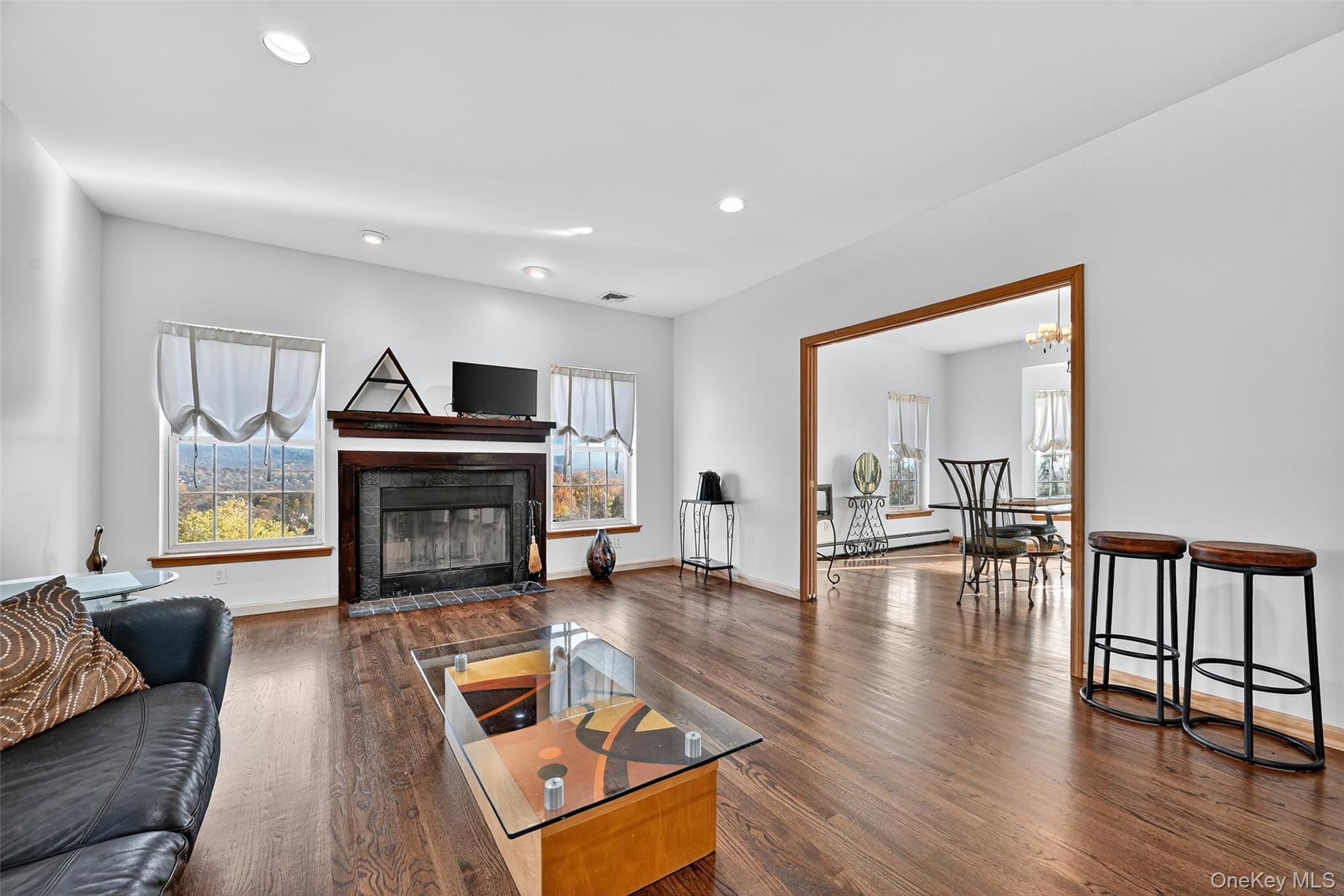 #12 photo, 8 Alloway Crescent, Highland Mills , NY 10930