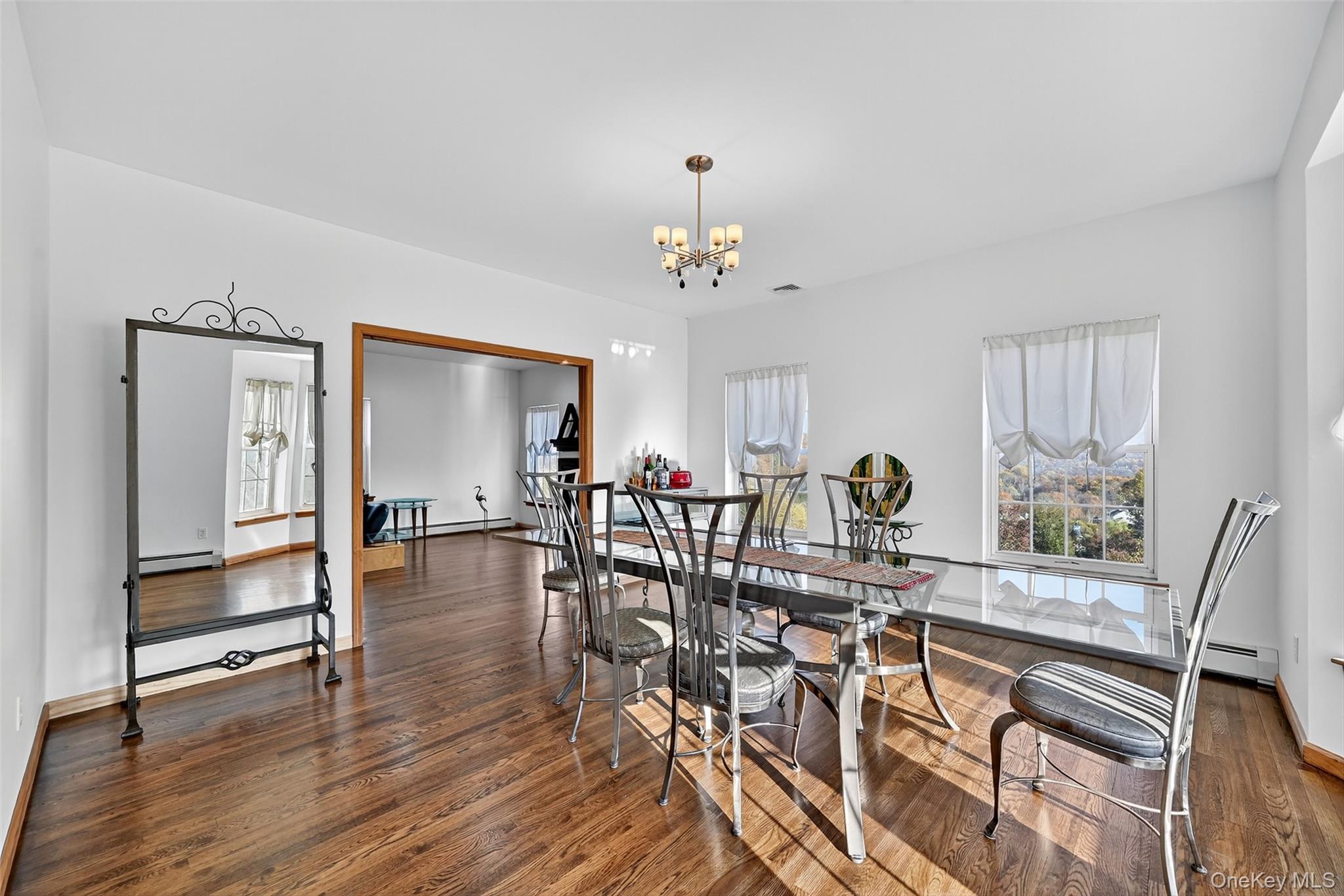 #7 photo, 8 Alloway Crescent, Highland Mills , NY 10930