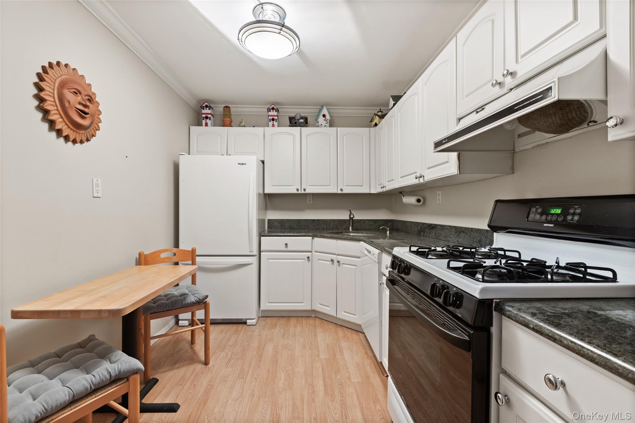 #4 photo, 2 Fountain Lane, Scarsdale , NY 10583