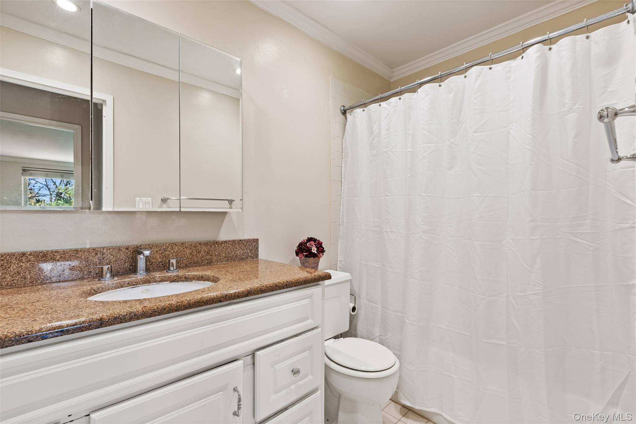 #8 photo, 2 Fountain Lane, Scarsdale , NY 10583