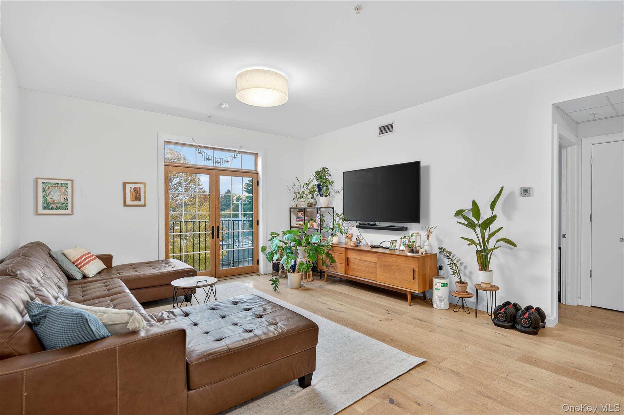 #15 photo, 249 Main Street, Beacon , NY 12508