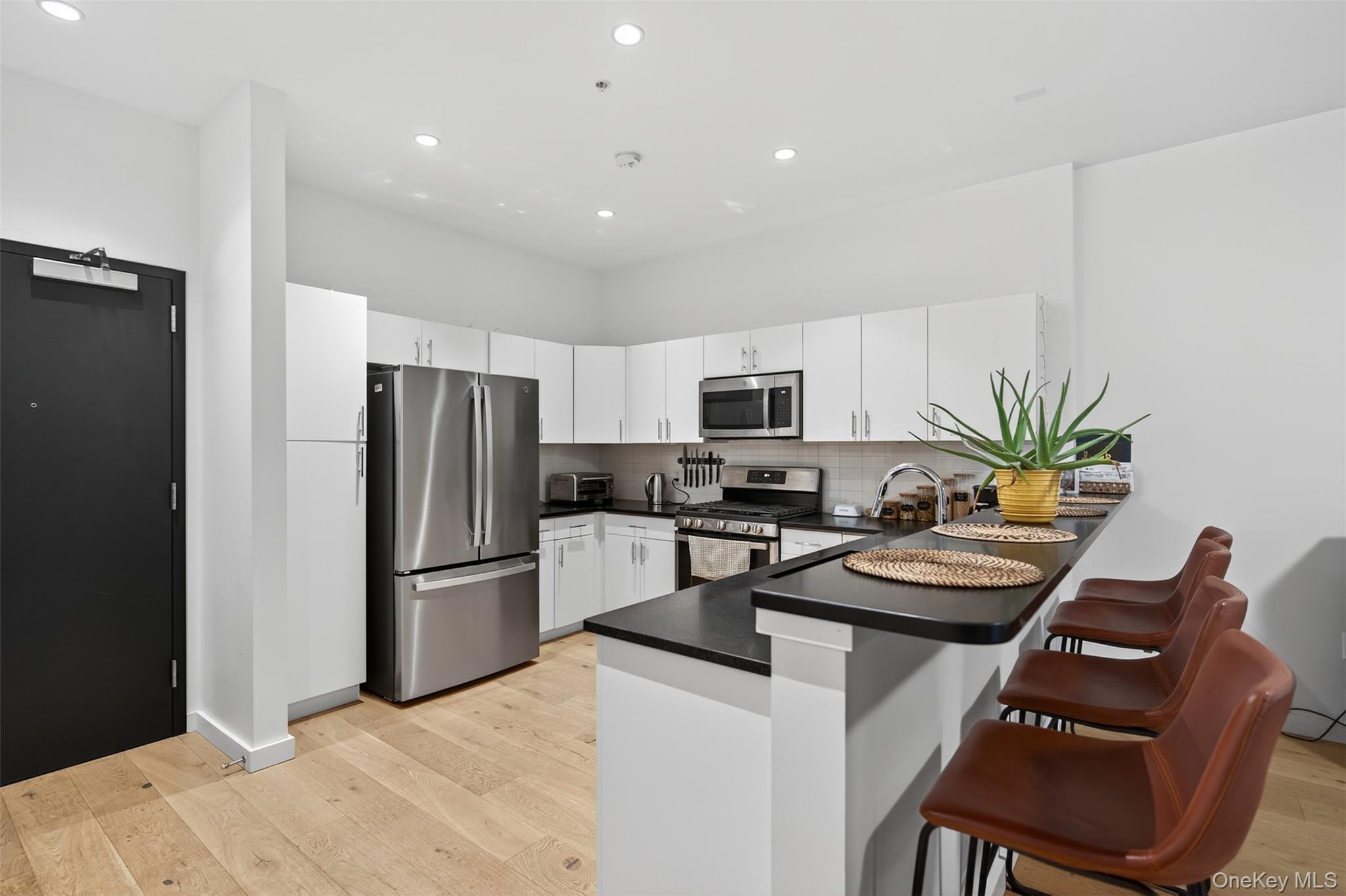 #9 photo, 249 Main Street, Beacon , NY 12508