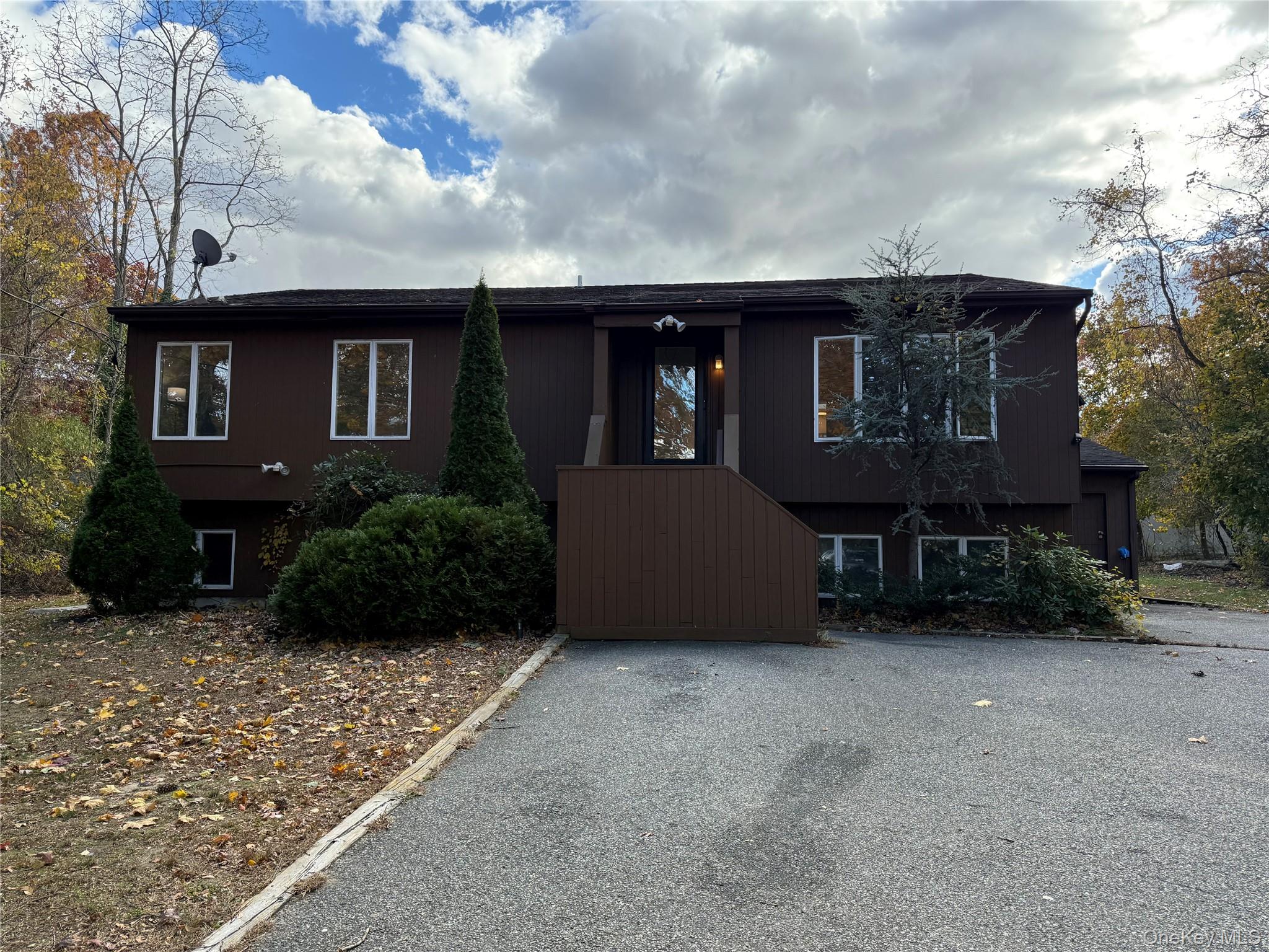 #1 photo, 2074 Motor Parkway, Hauppauge , NY 11749