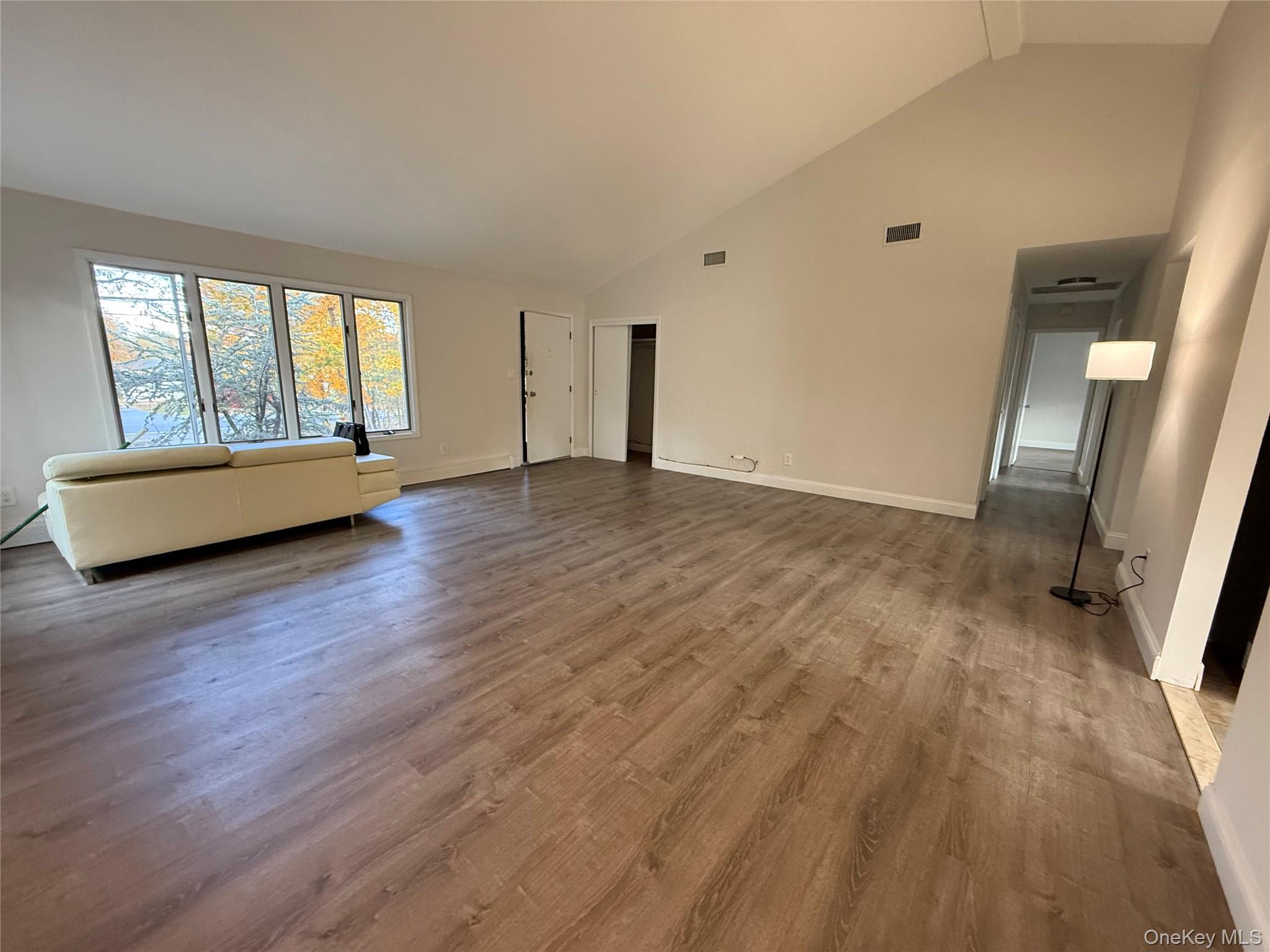 #6 photo, 2074 Motor Parkway, Hauppauge , NY 11749