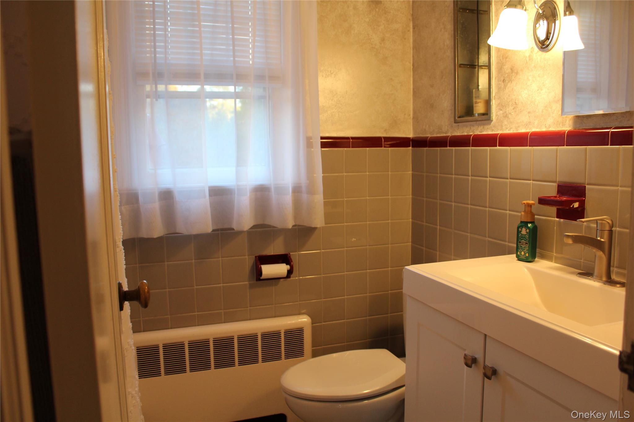 #15 photo, 7 Okleigh Place, Northport , NY 11768