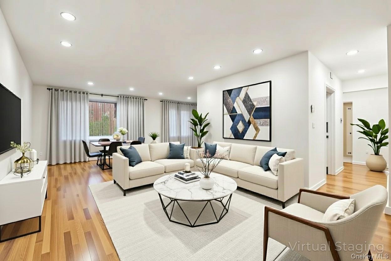 #1 photo, 25 Chapel Place, Great Neck , NY 11021