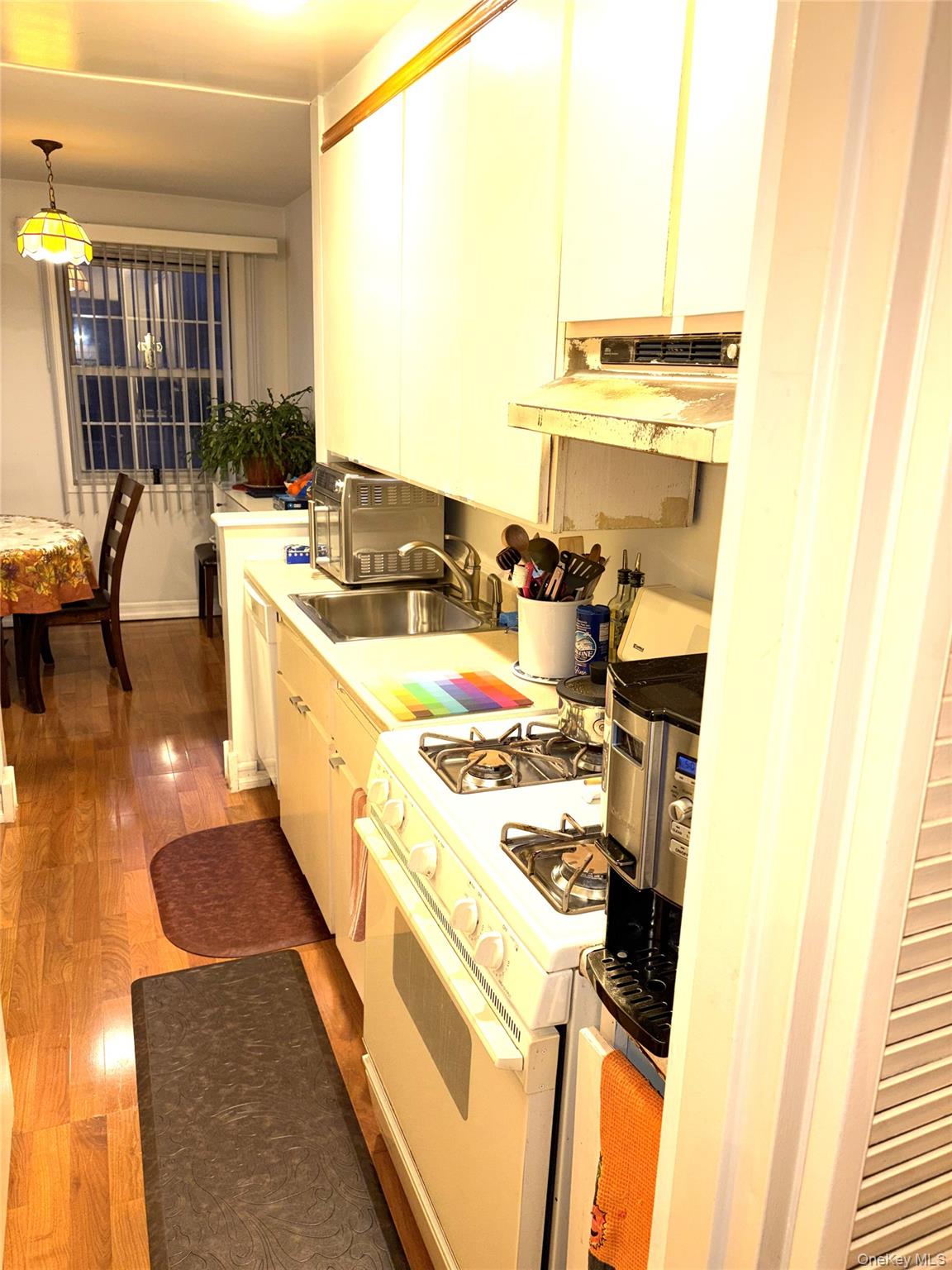 #5 photo, 84-39 153 Ave APT 3A 153 AVE Avenue, Howard Beach , NY 11414