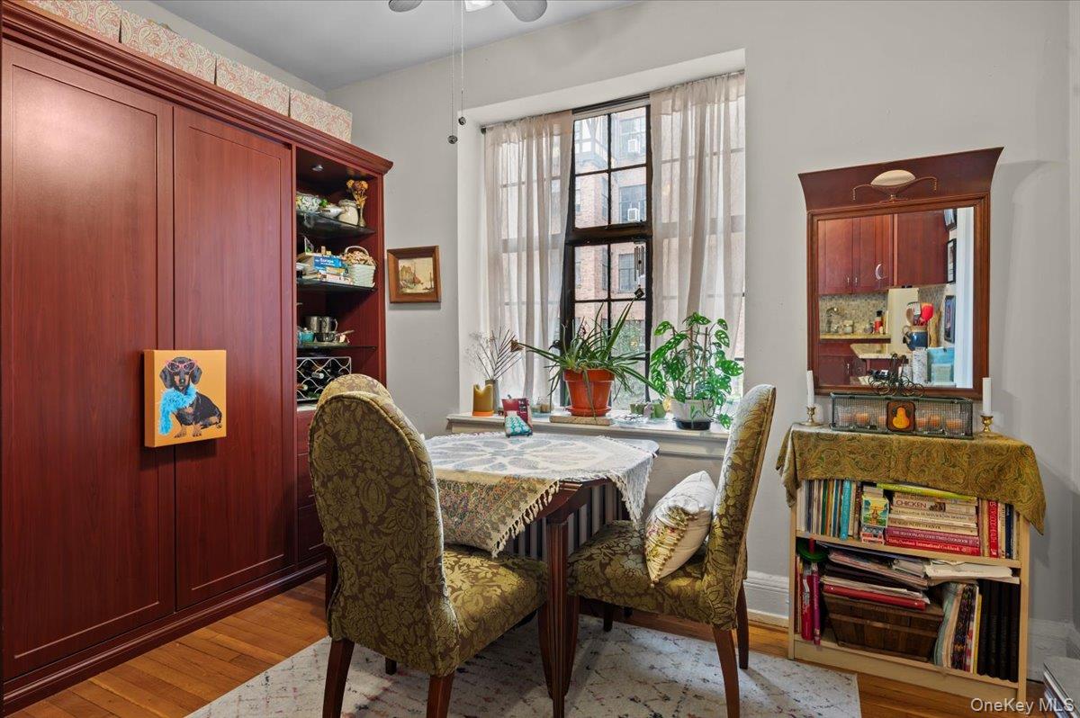 #14 photo, 2 Westchester Ave, White Plains , NY 10601