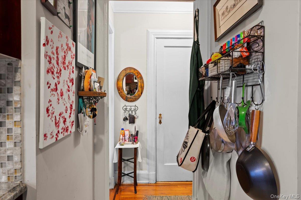 #18 photo, 2 Westchester Ave, White Plains , NY 10601