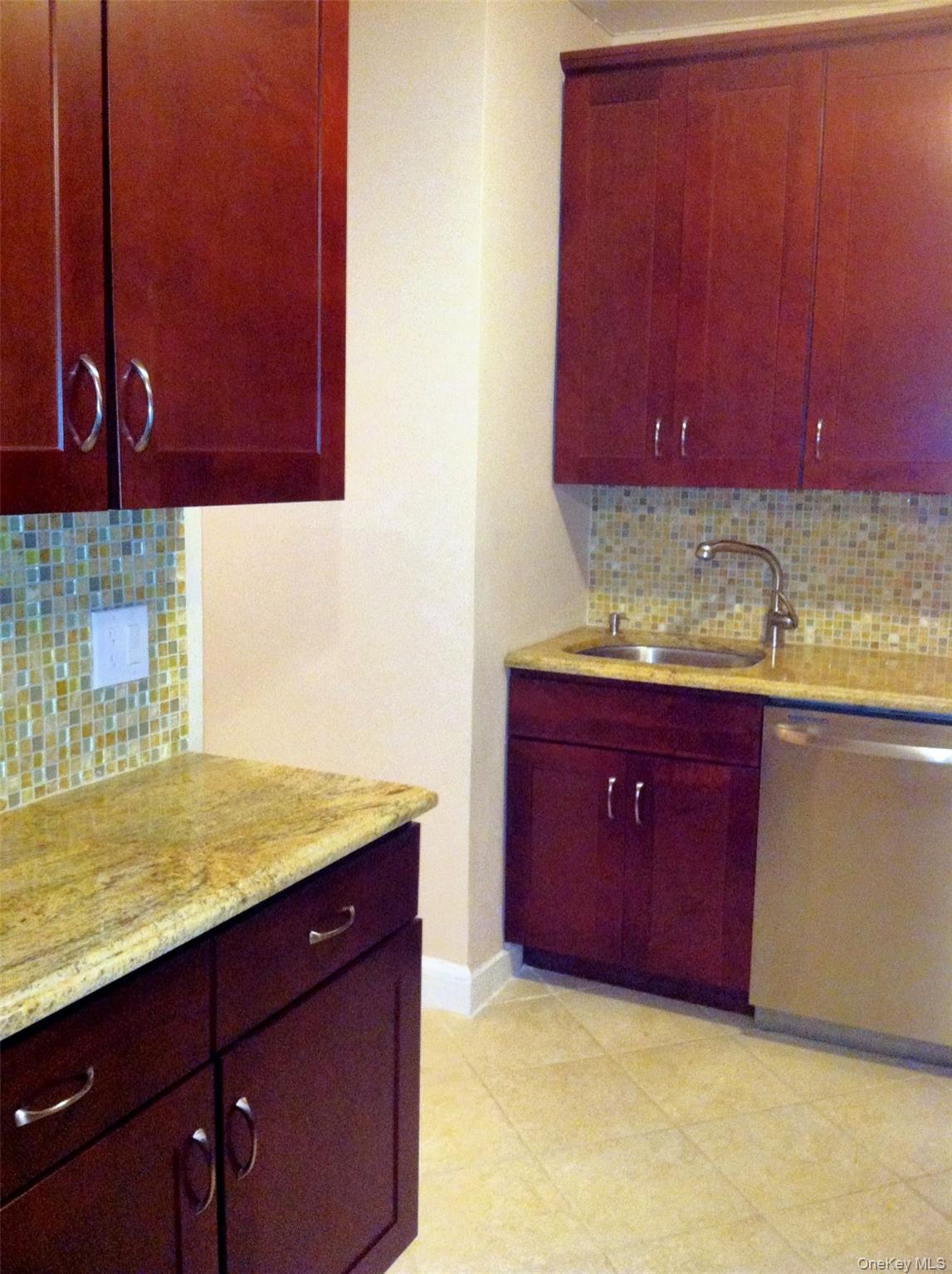 #5 photo, 2 Westchester Ave, White Plains , NY 10601