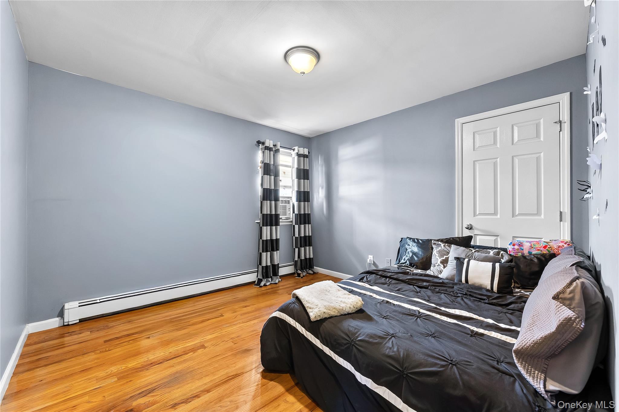 #12 photo, 5118 199th Street, Fresh Meadows , NY 11365