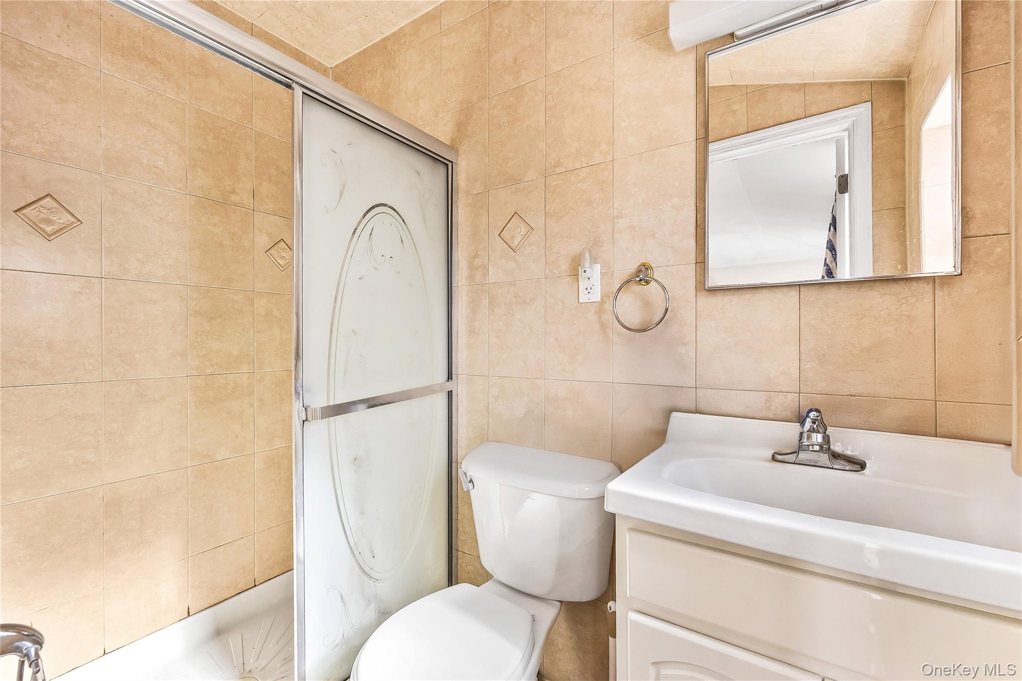 #19 photo, 5118 199th Street, Fresh Meadows , NY 11365