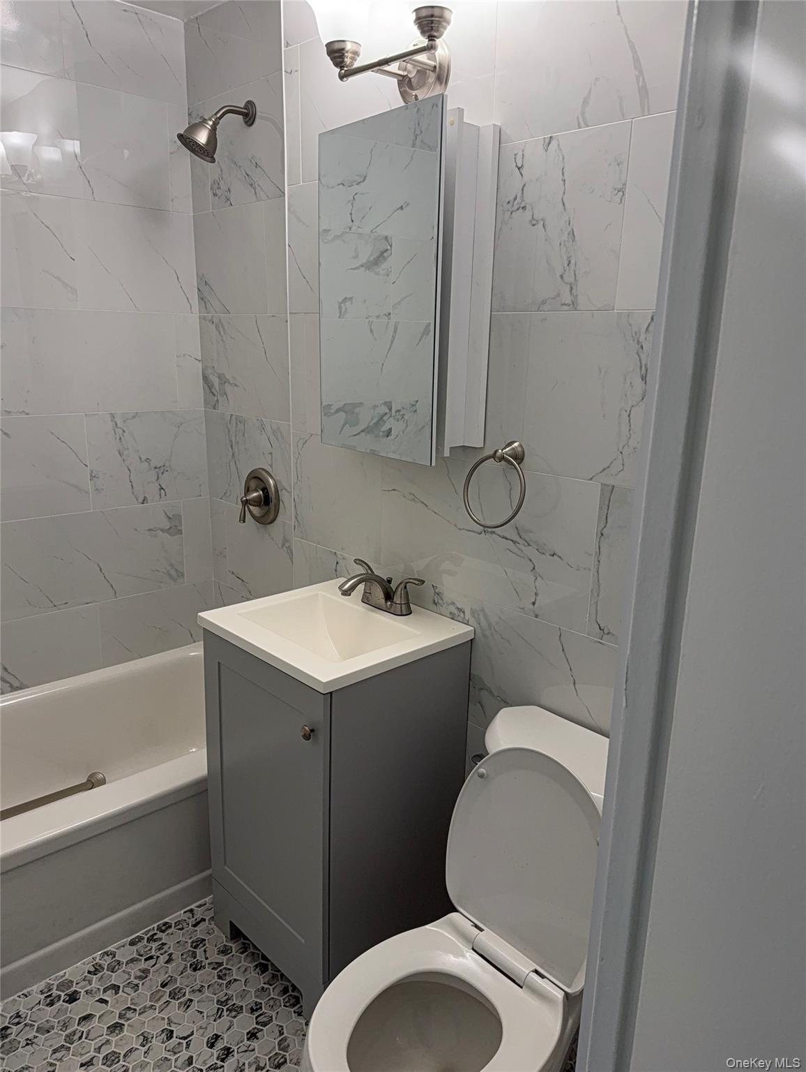 #9 photo, 98-25 64th Road, Rego Park , NY 11374