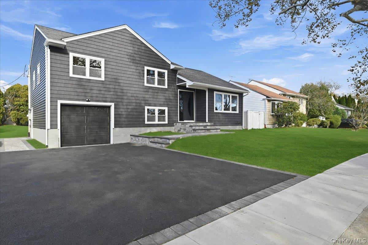 #1 photo, 3715 Regent lane, Wantagh , NY 11793