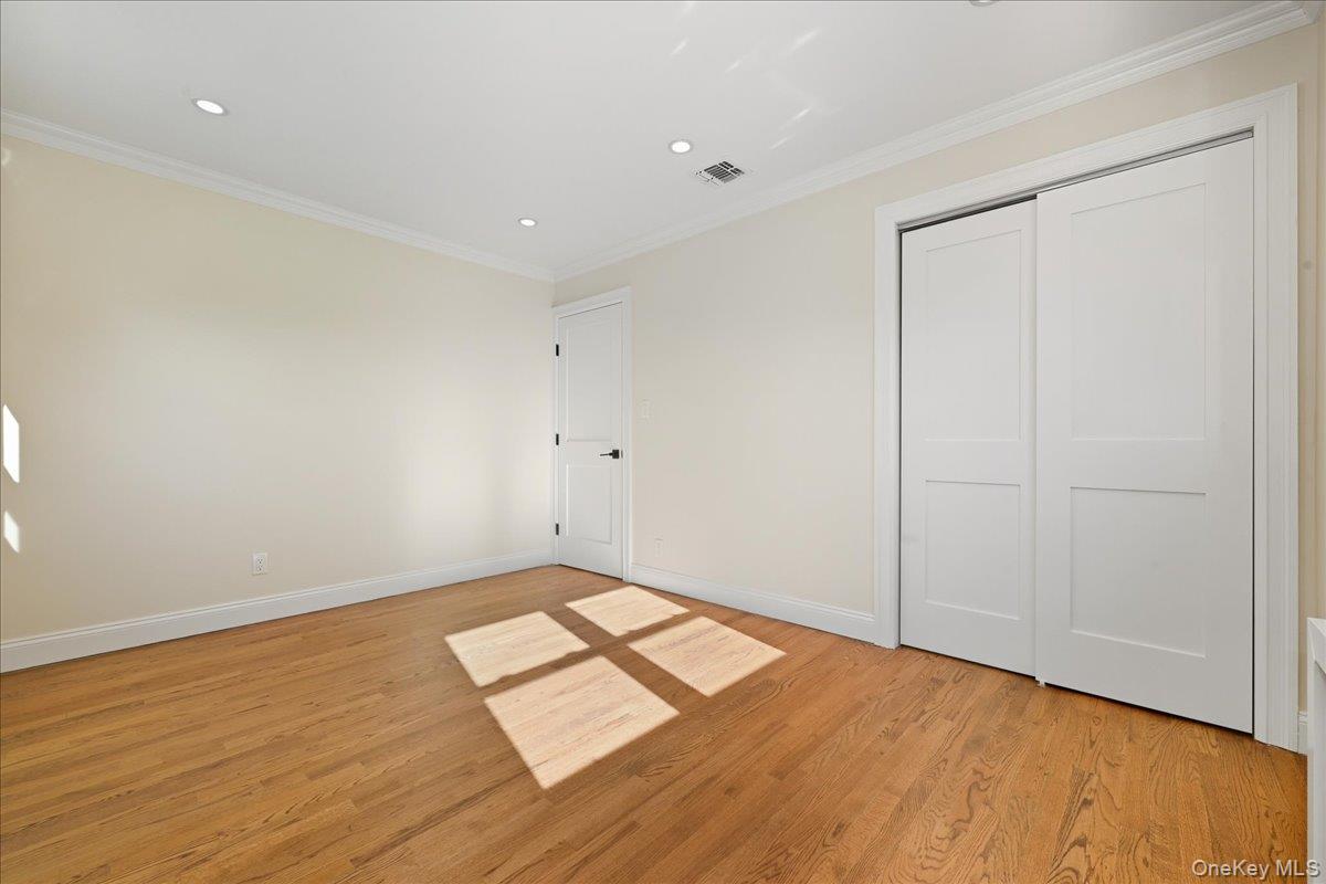 #10 photo, 3715 Regent lane, Wantagh , NY 11793