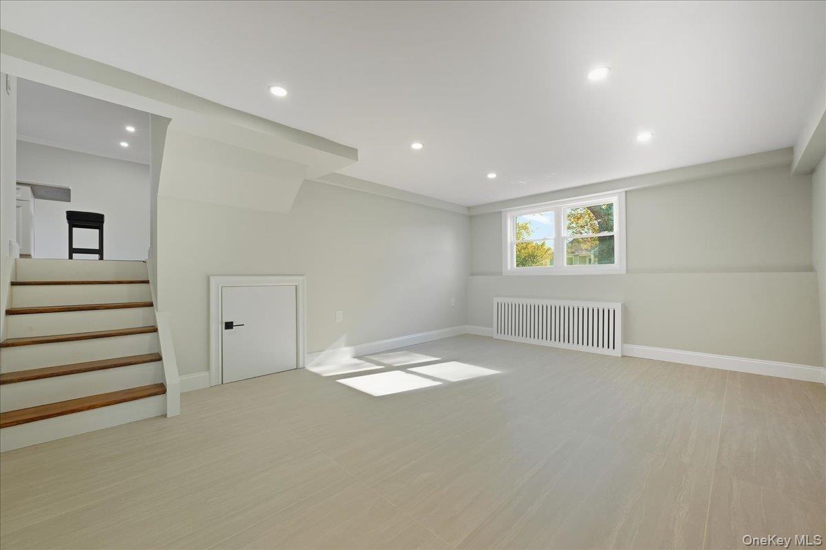 #15 photo, 3715 Regent lane, Wantagh , NY 11793