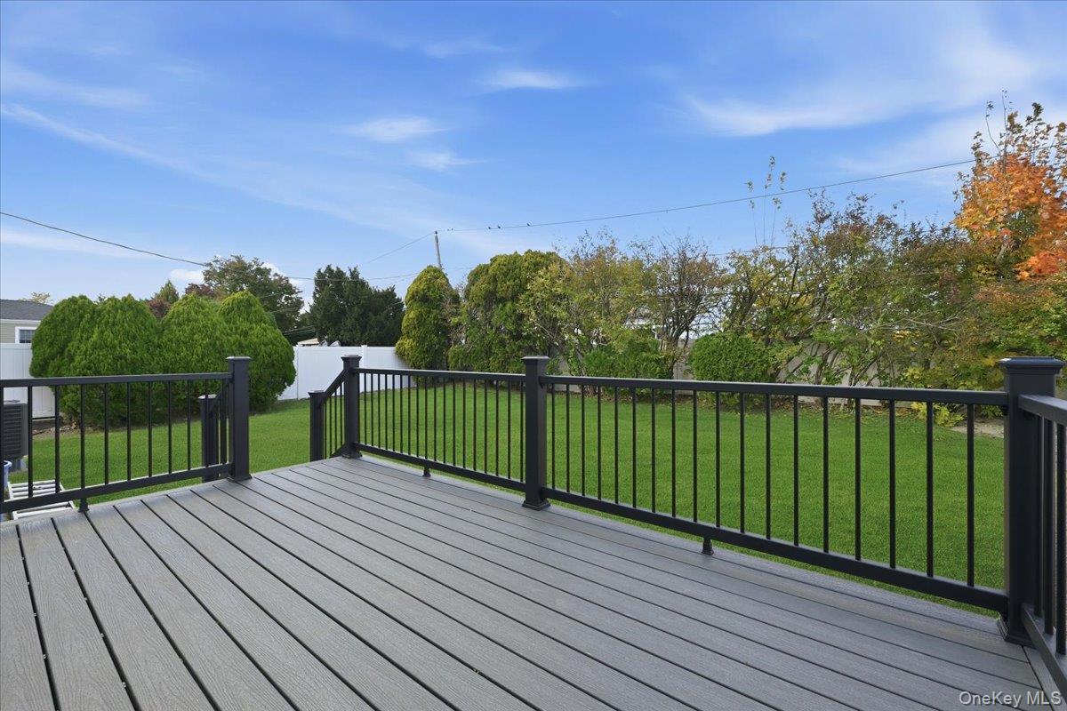 #17 photo, 3715 Regent lane, Wantagh , NY 11793