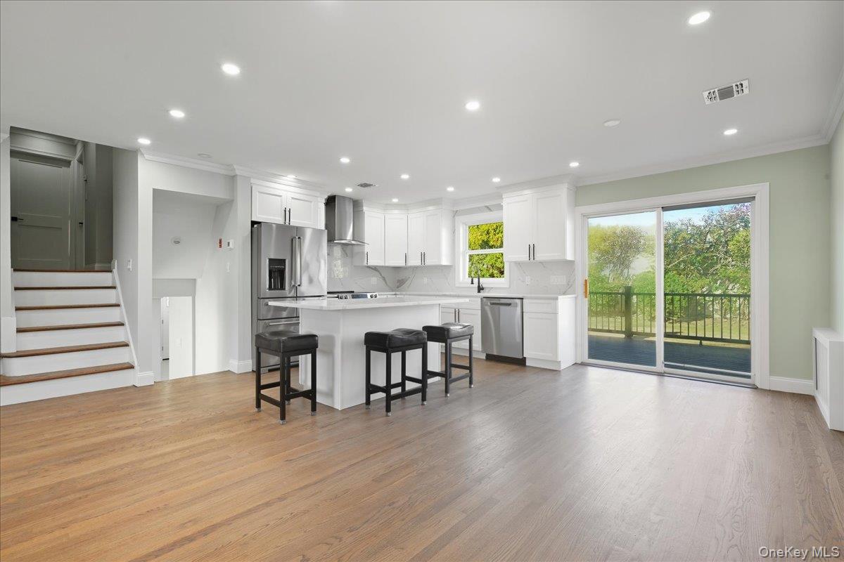 #5 photo, 3715 Regent lane, Wantagh , NY 11793