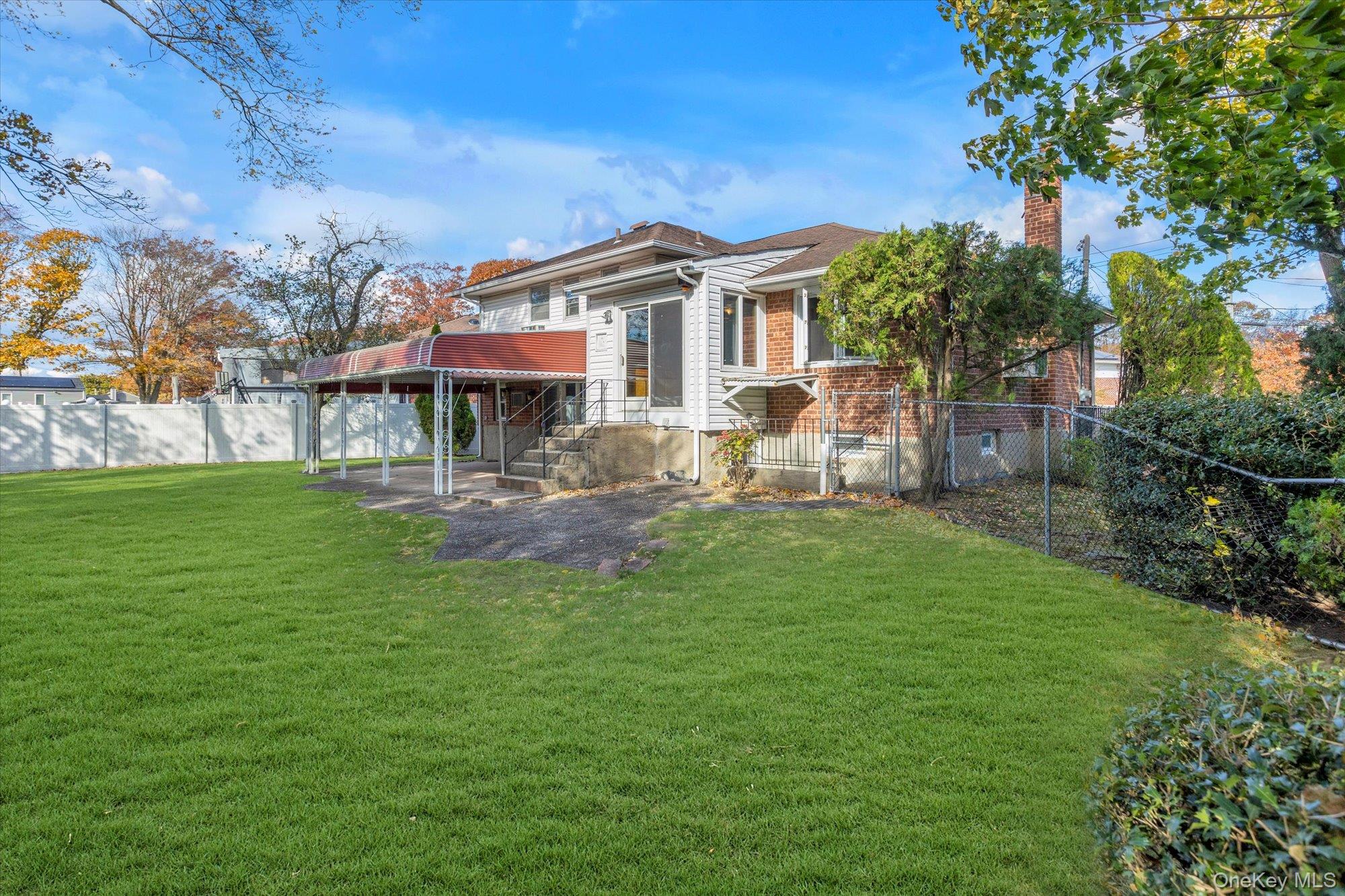 #17 photo, 59 Lourae Drive, Massapequa Park , NY 11762