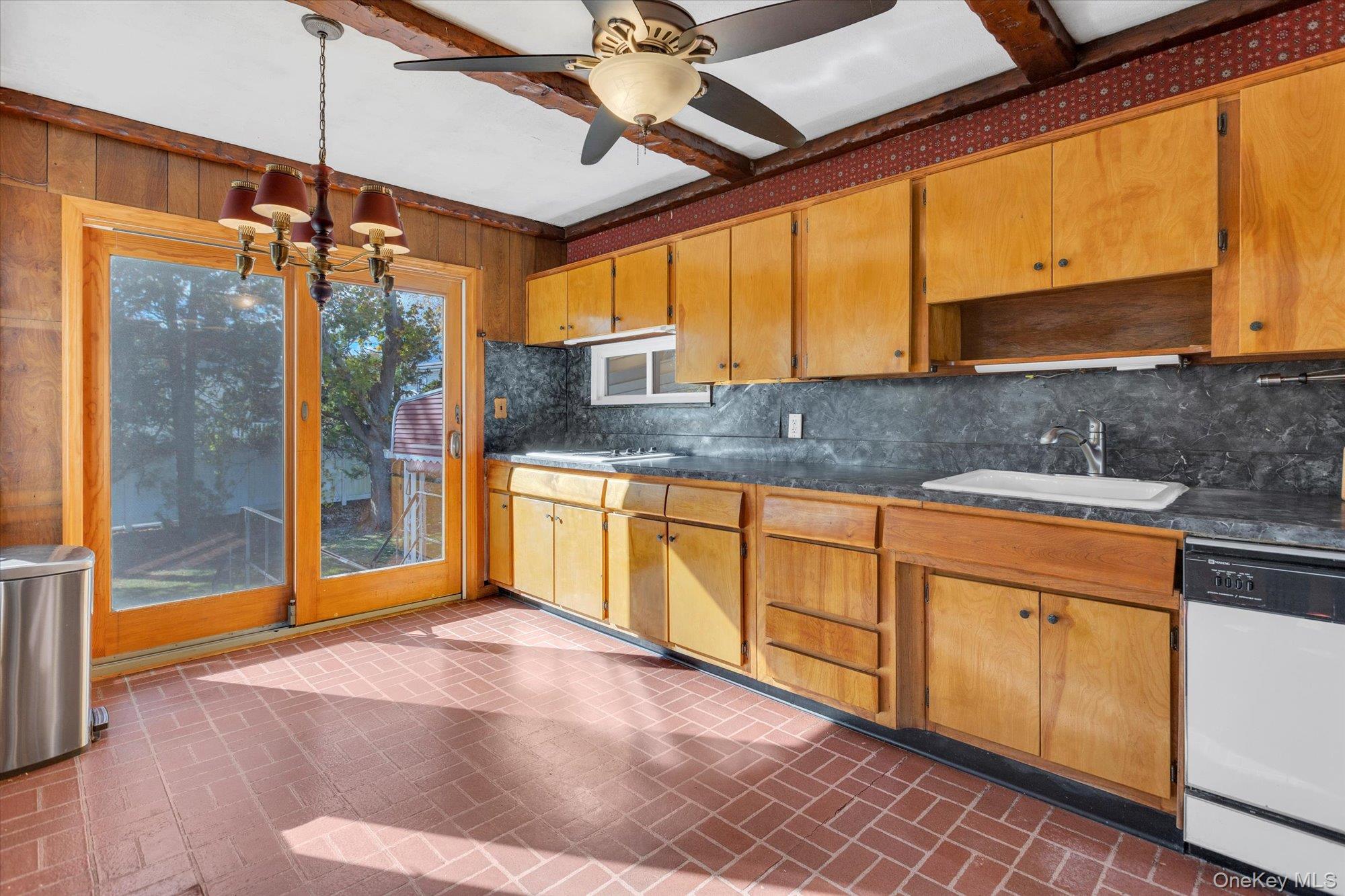 #6 photo, 59 Lourae Drive, Massapequa Park , NY 11762