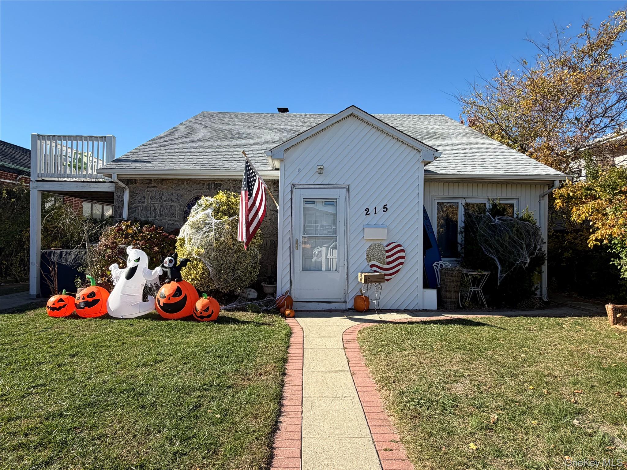 #1 photo, 215 National Boulevard, Long Beach , NY 11561