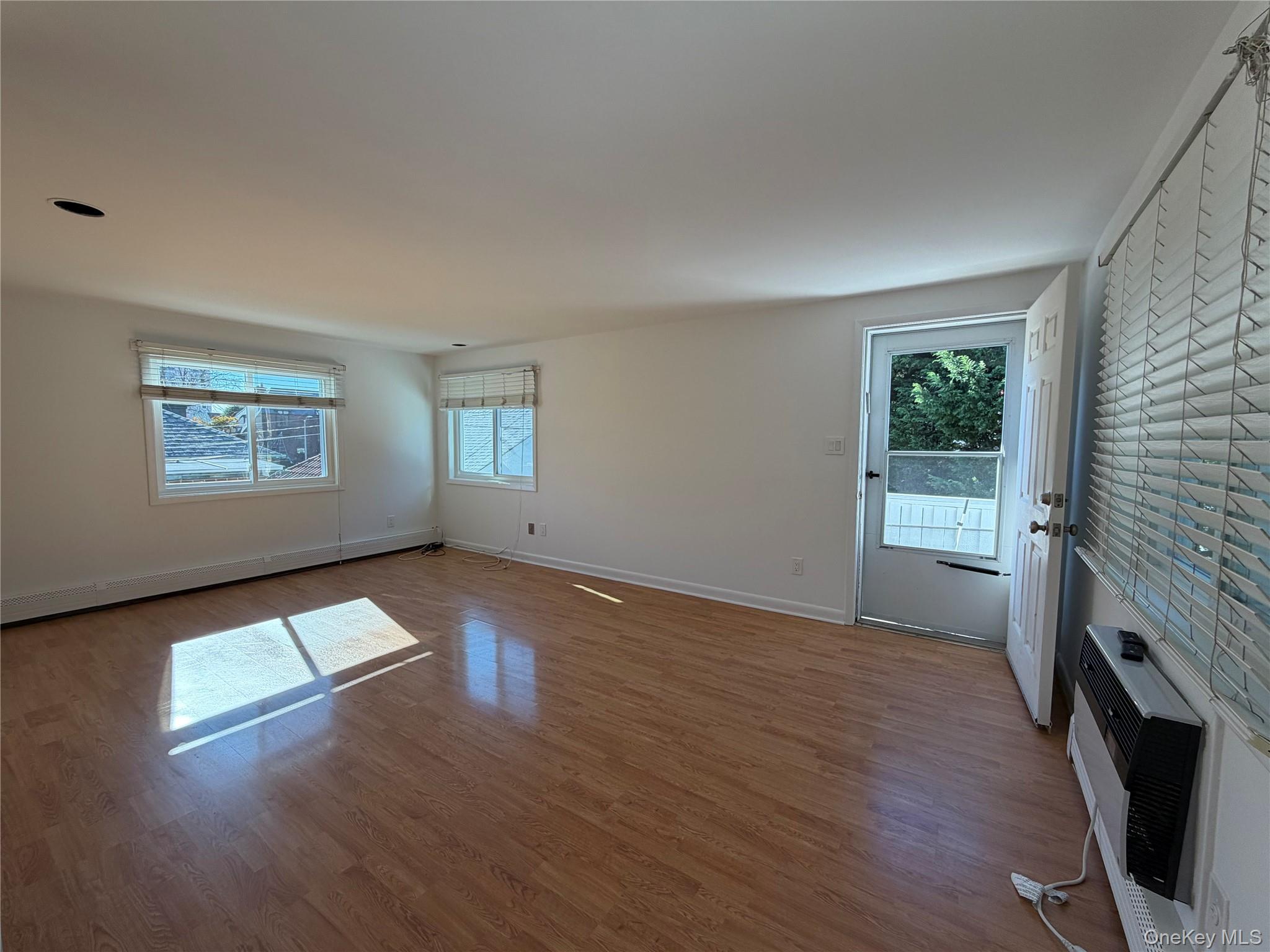 #18 photo, 215 National Boulevard, Long Beach , NY 11561