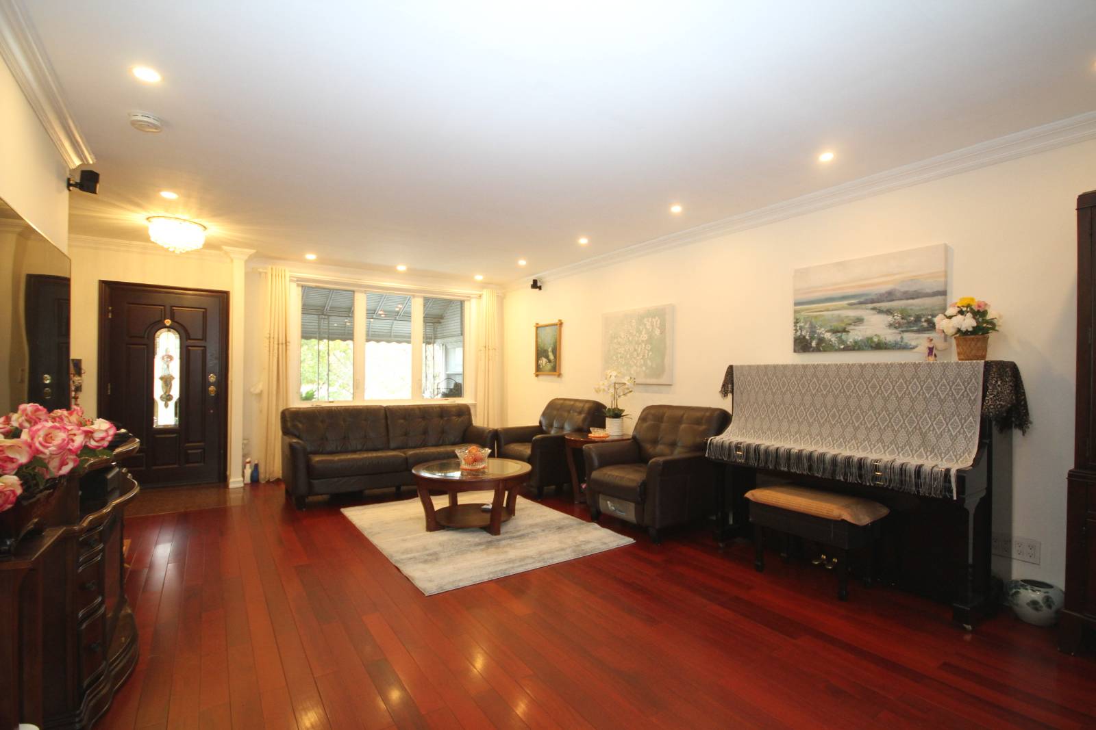 #4 photo, 148-36 56th Road, Flushing , NY 11355