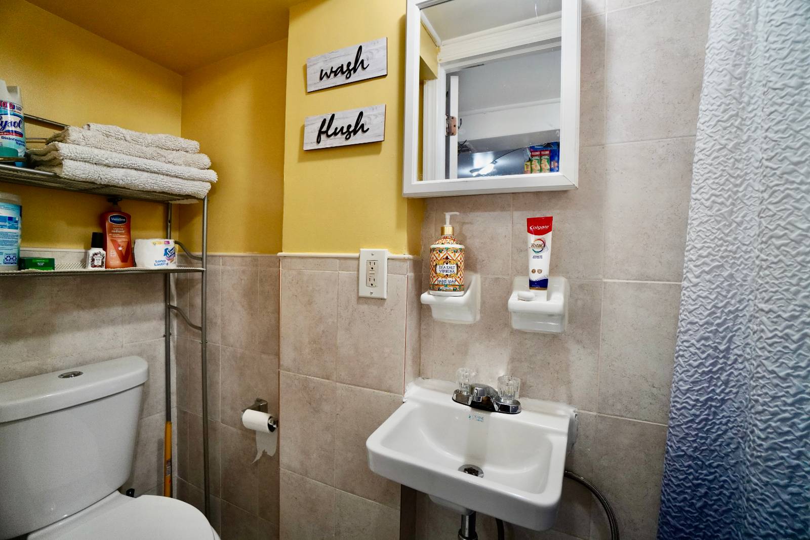 #16 photo, 2764 Bouck Ave, Bronx , NY 10469