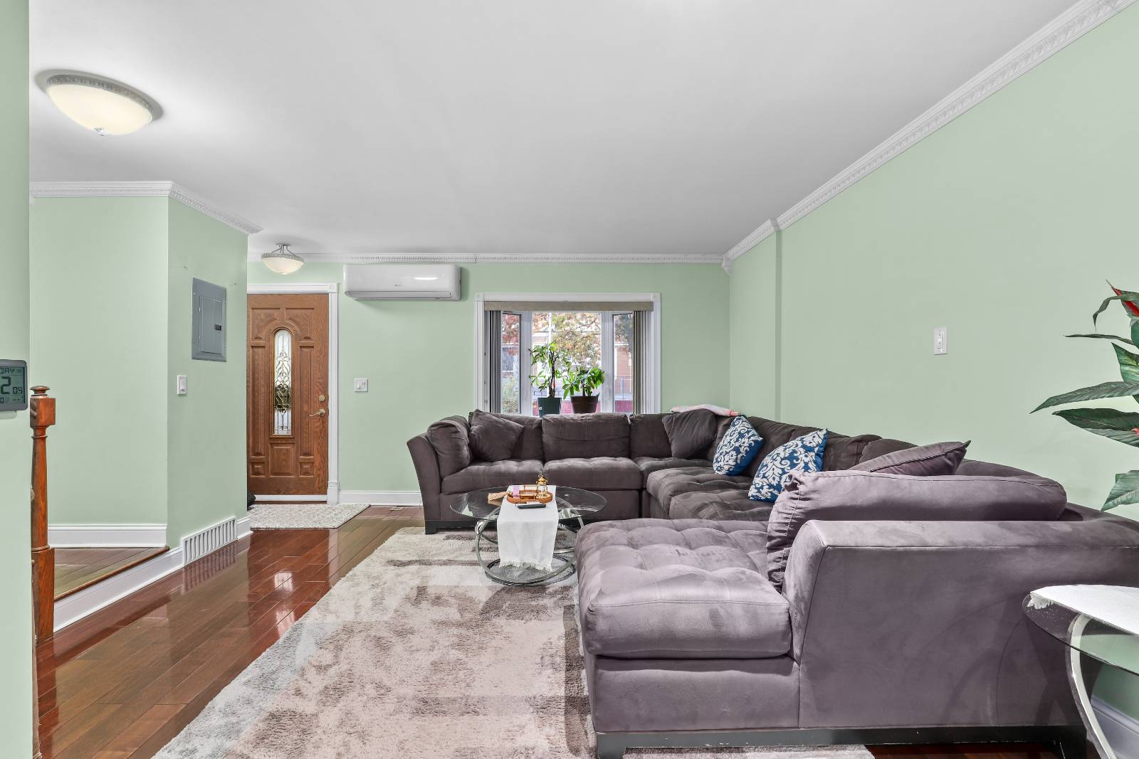 #3 photo, 2764 Bouck Ave, Bronx , NY 10469