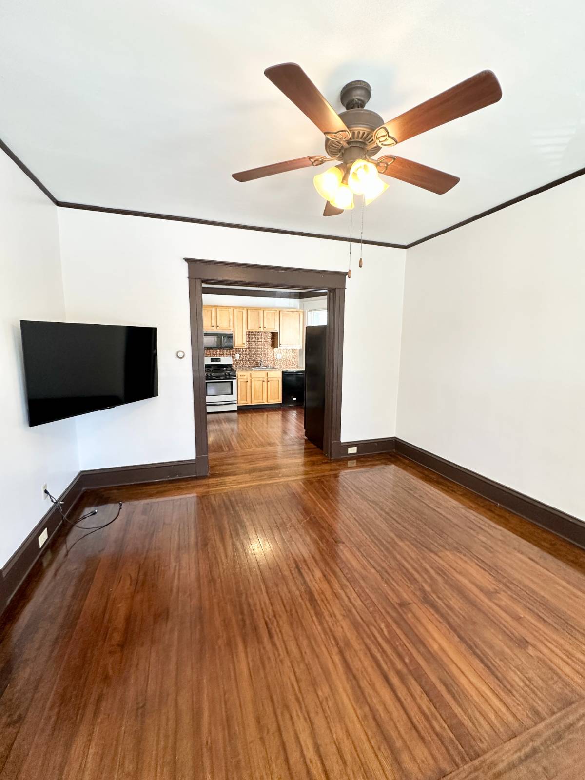 #6 photo, 423 Hamilton St, #Floor 1, Albany , NY 12203