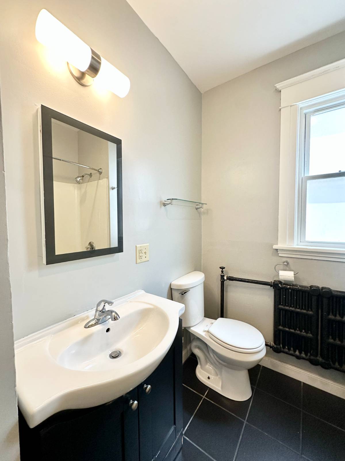 #7 photo, 423 Hamilton St, #Floor 1, Albany , NY 12203