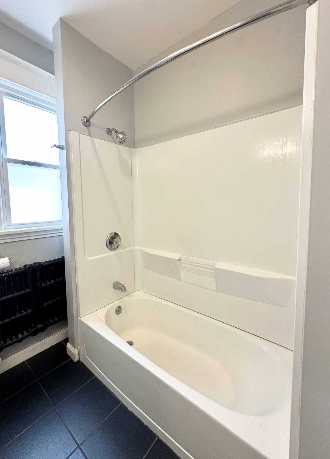 #8 photo, 423 Hamilton St, #Floor 1, Albany , NY 12203