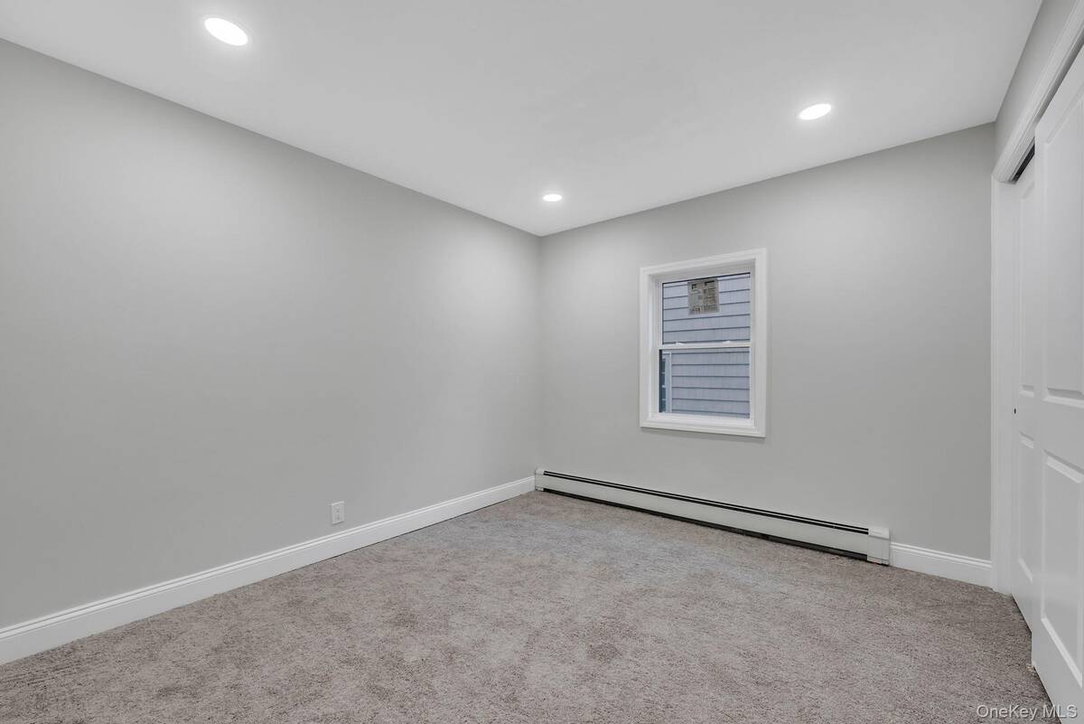 #15 photo, 1911 Carroll Avenue, Merrick , NY 11566