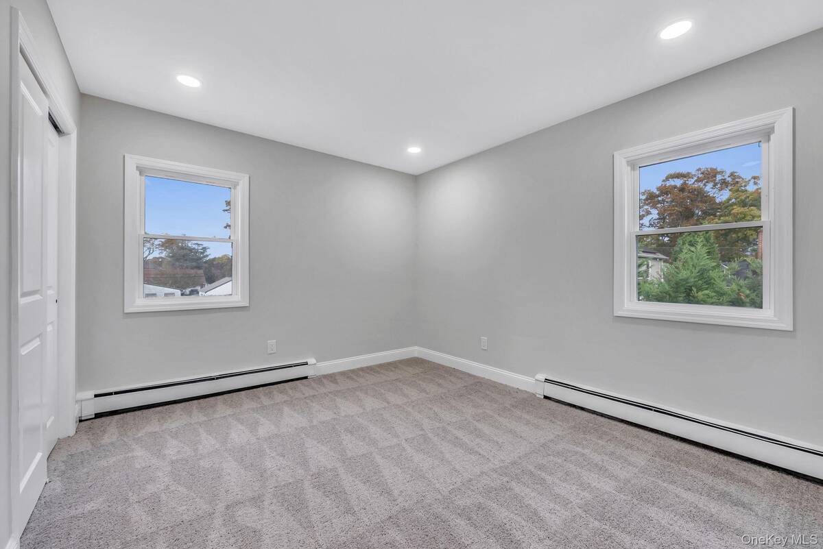 #25 photo, 1911 Carroll Avenue, Merrick , NY 11566