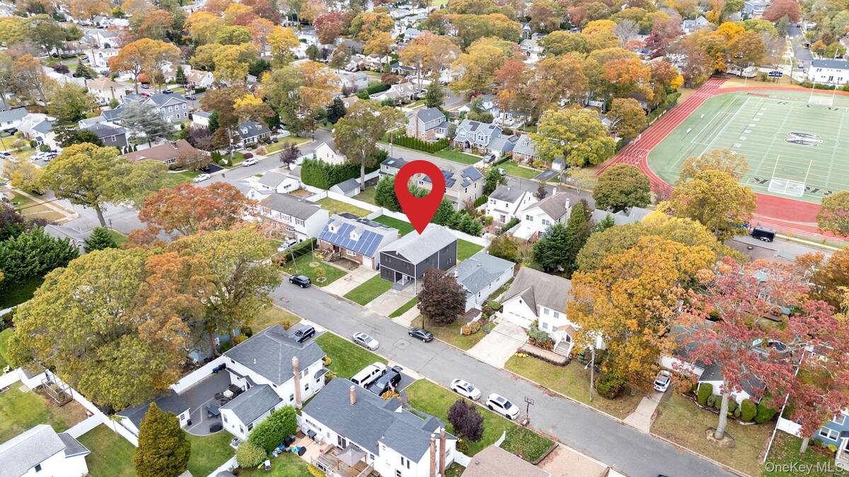 #31 photo, 1911 Carroll Avenue, Merrick , NY 11566