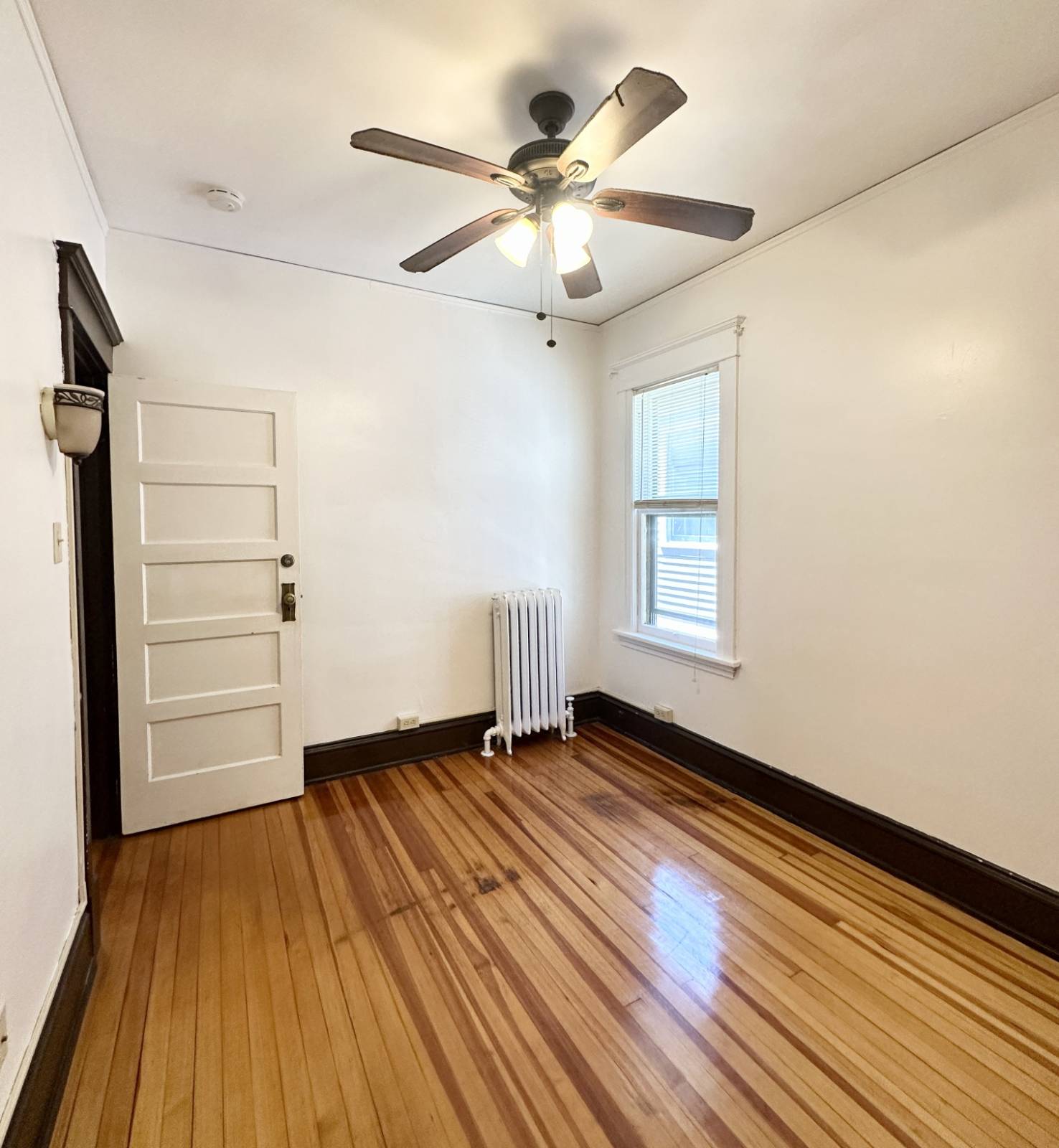 #14 photo, 423 Hamilton St, #Floor 2, Albany , NY 12203