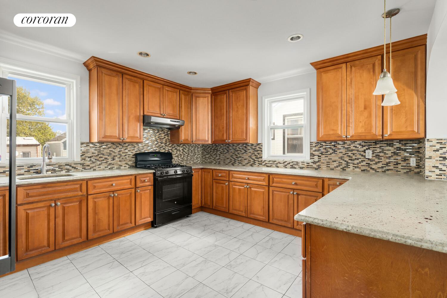 #11 photo, 107 MILLER Avenue, East New York , NY 11207