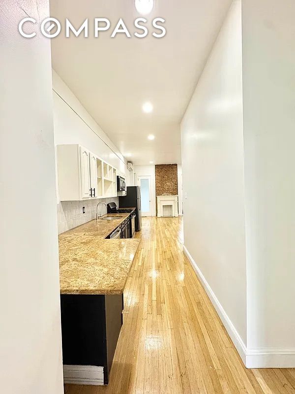 #8 photo, Brooklyn, Bedford-Stuyvesant , NY 11238