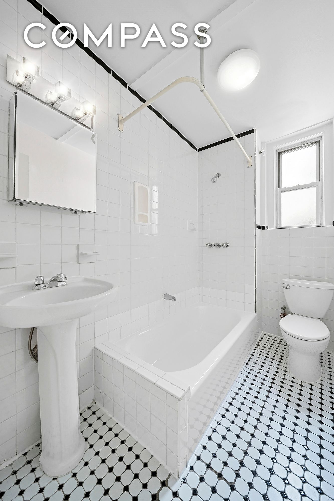 #9 photo, 123 Waverly Place, Greenwich Village , NY 10011