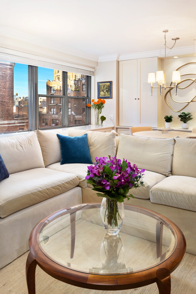 #5 photo, 15 W 72ND Street, Upper West Side , NY 10023