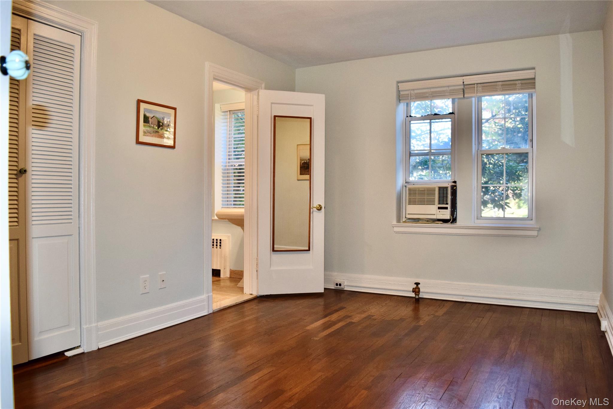 #10 photo, 2 Alden Place, Bronxville , NY 10708