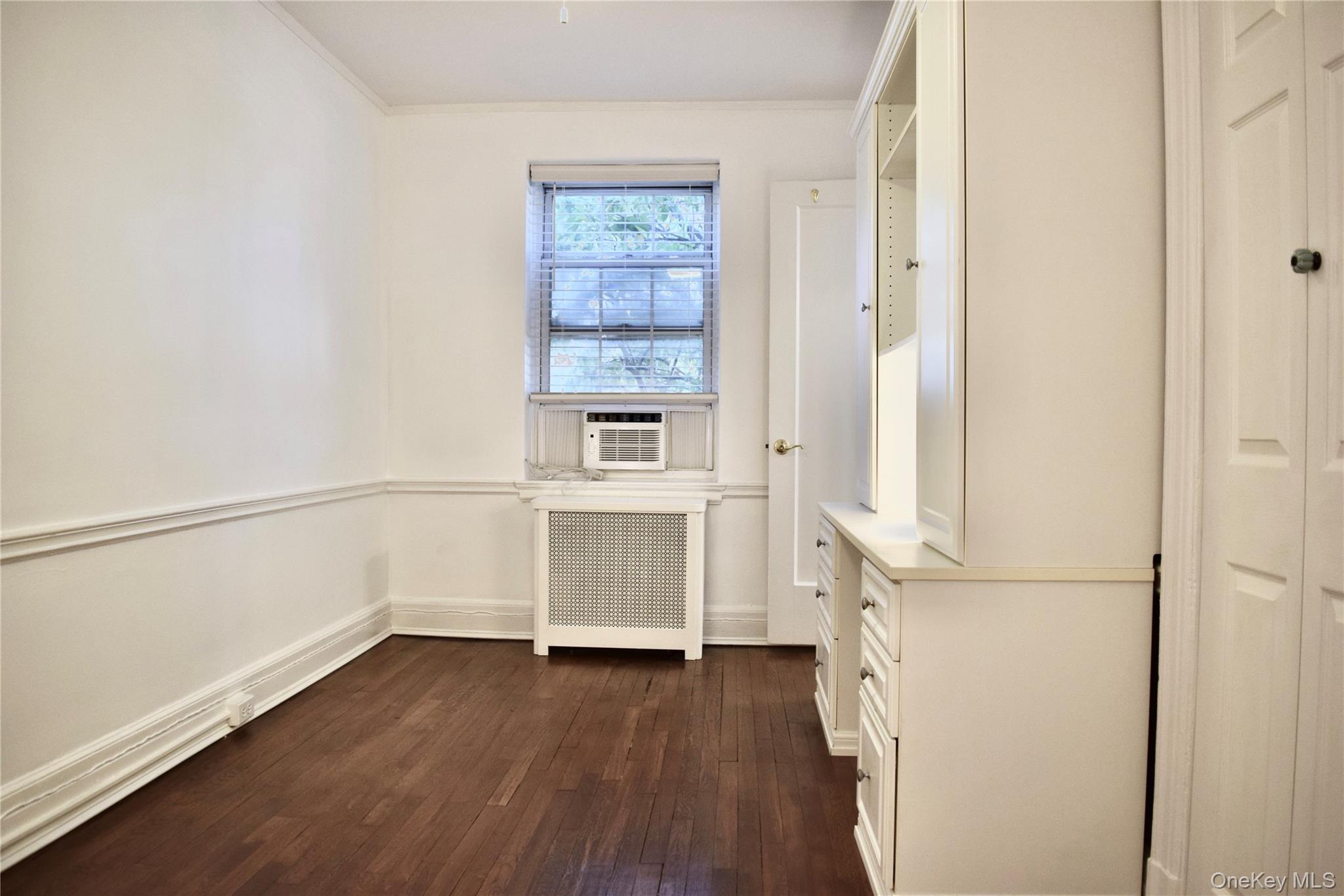 #15 photo, 2 Alden Place, Bronxville , NY 10708