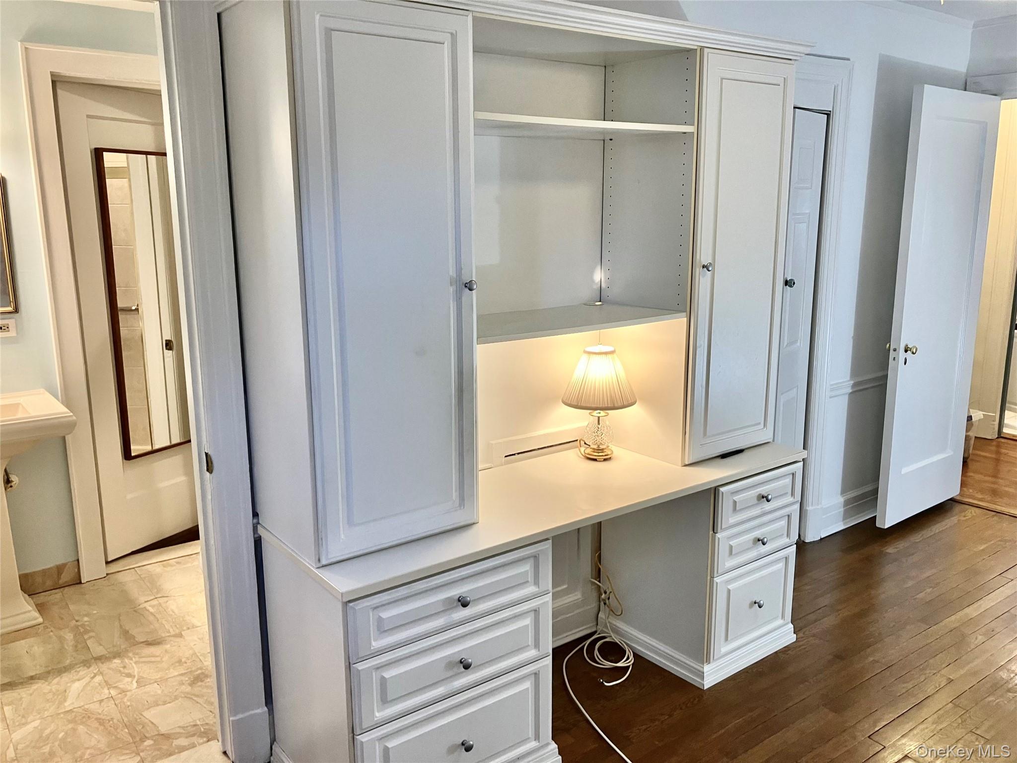 #16 photo, 2 Alden Place, Bronxville , NY 10708