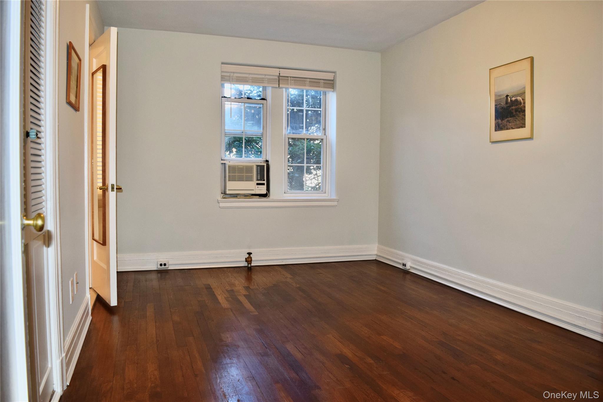 #9 photo, 2 Alden Place, Bronxville , NY 10708