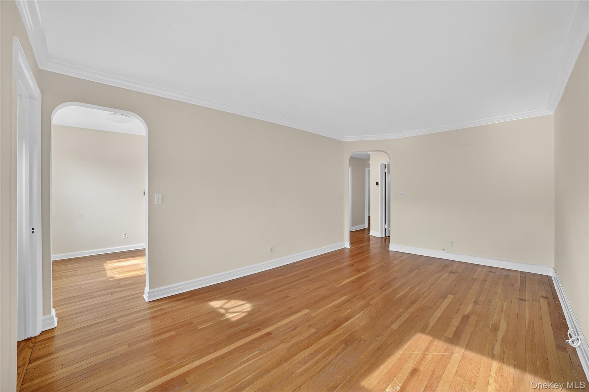 #7 photo, 223 1/2 Delano W Avenue, Yonkers , NY 10704