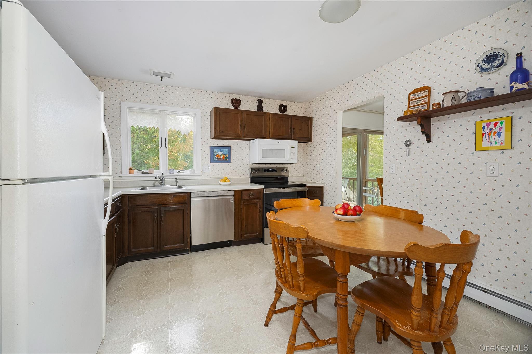 #8 photo, 15 Heather Court, Fishkill , NY 12524