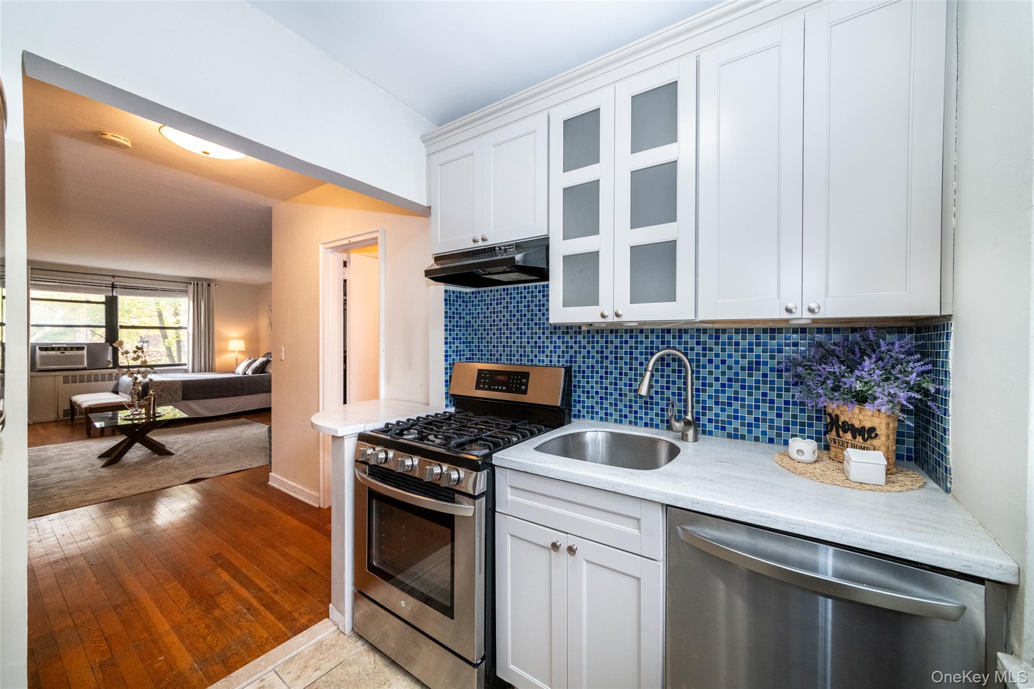 #4 photo, 153 E Hartsdale Avenue, Hartsdale , NY 10530